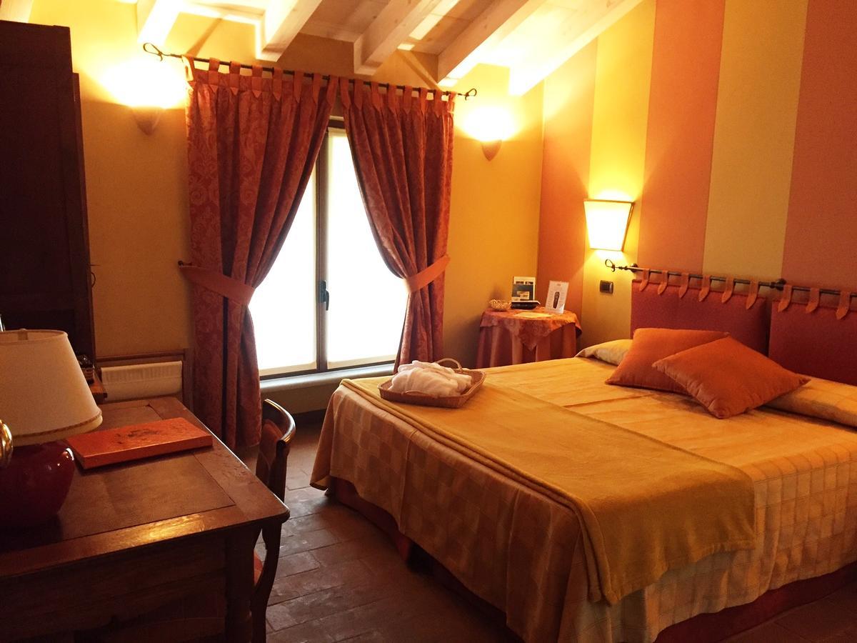 Hotel Locanda Da Carla วิเจวาโน ภายนอก รูปภาพ