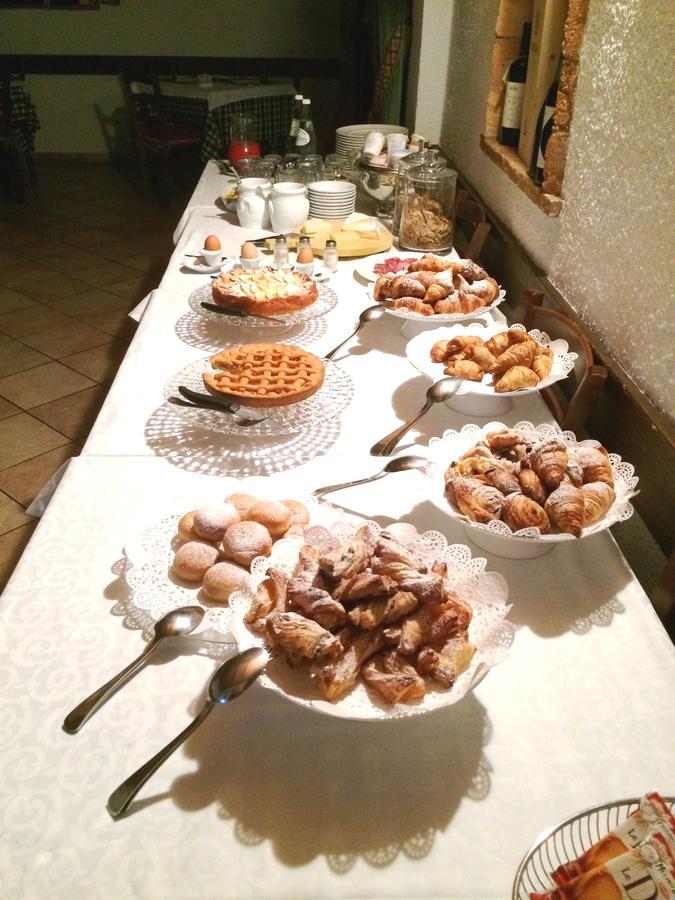 Hotel Locanda Da Carla วิเจวาโน ภายนอก รูปภาพ